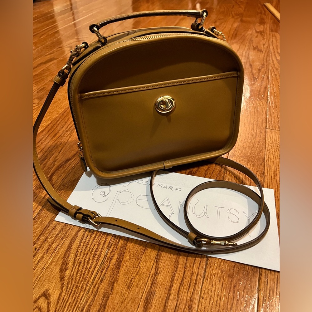 COACH Archival lunch pail Archive limited edition tan gold bag clutch purse